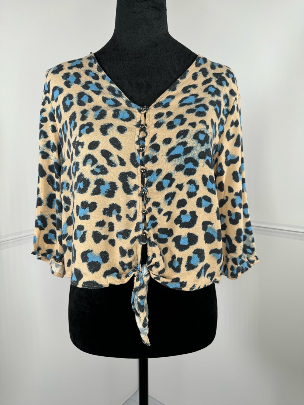 Urban Romantics Blue Leopard Print Tie Front Blouse Size Small